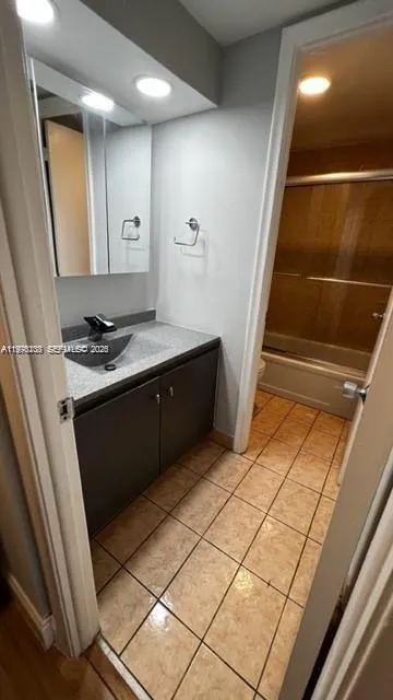 7785 Sw 86th St E-413, Miami, Florida 33143, Miami, Florida 33143, 2 Bedrooms Bedrooms, ,1 BathroomBathrooms,Residential Lease,For Rent,7785 Sw 86th St E-413, Miami, Florida 33143,A11976203