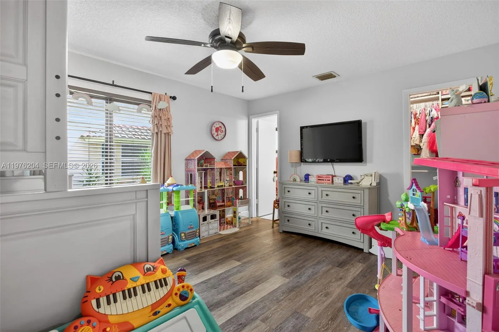 8681 Nw 53rd Ct, Coral Springs, Florida 33067, Coral Springs, Florida 33067, 4 Bedrooms Bedrooms, ,3 BathroomsBathrooms,Residential,For Sale,8681 Nw 53rd Ct, Coral Springs, Florida 33067,A11976204