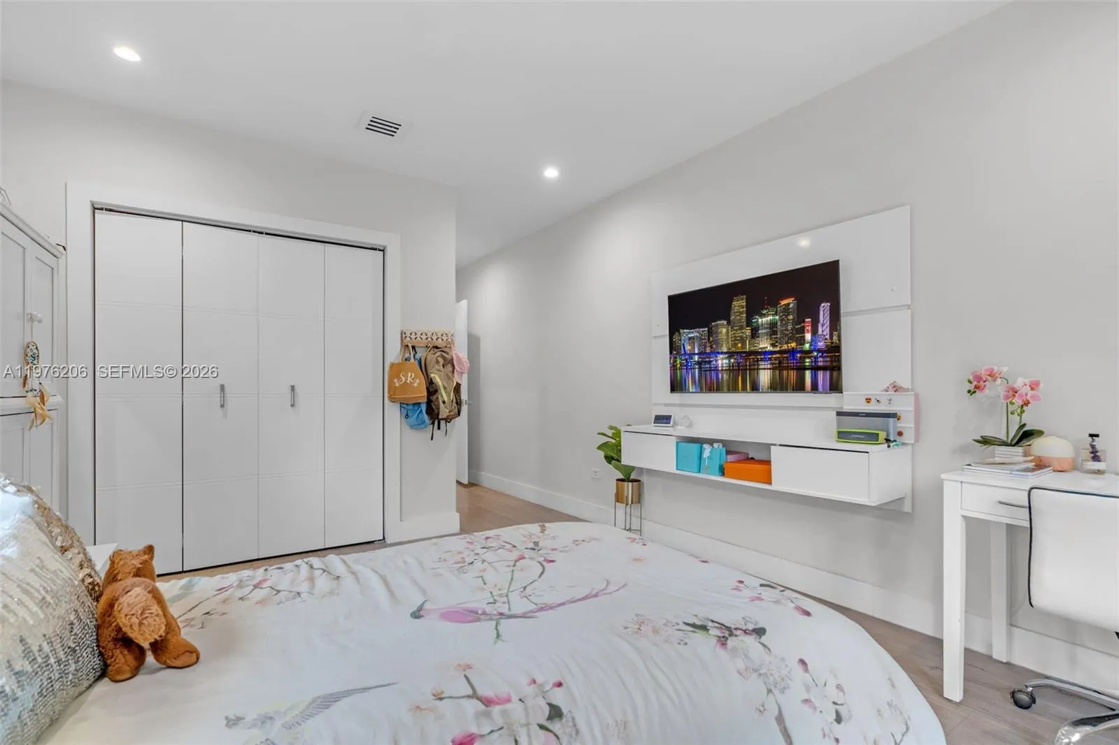 6235 Alton Rd, Miami Beach, Florida 33140, Miami Beach, Florida 33140, 3 Bedrooms Bedrooms, ,3 BathroomsBathrooms,Residential,For Sale,6235 Alton Rd, Miami Beach, Florida 33140,A11976206