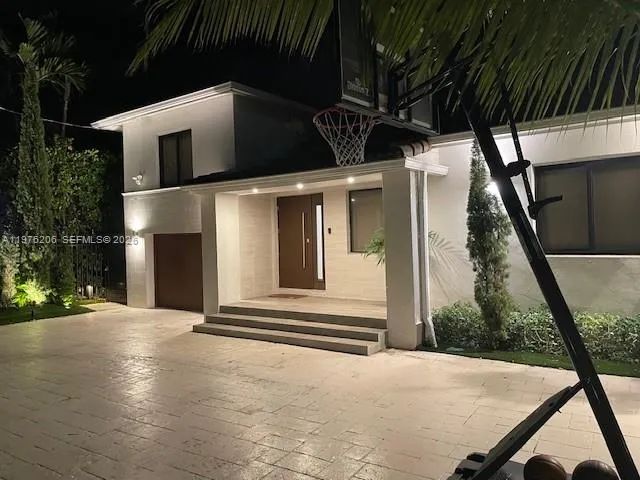 6235 Alton Rd, Miami Beach, Florida 33140, Miami Beach, Florida 33140, 3 Bedrooms Bedrooms, ,3 BathroomsBathrooms,Residential,For Sale,6235 Alton Rd, Miami Beach, Florida 33140,A11976206