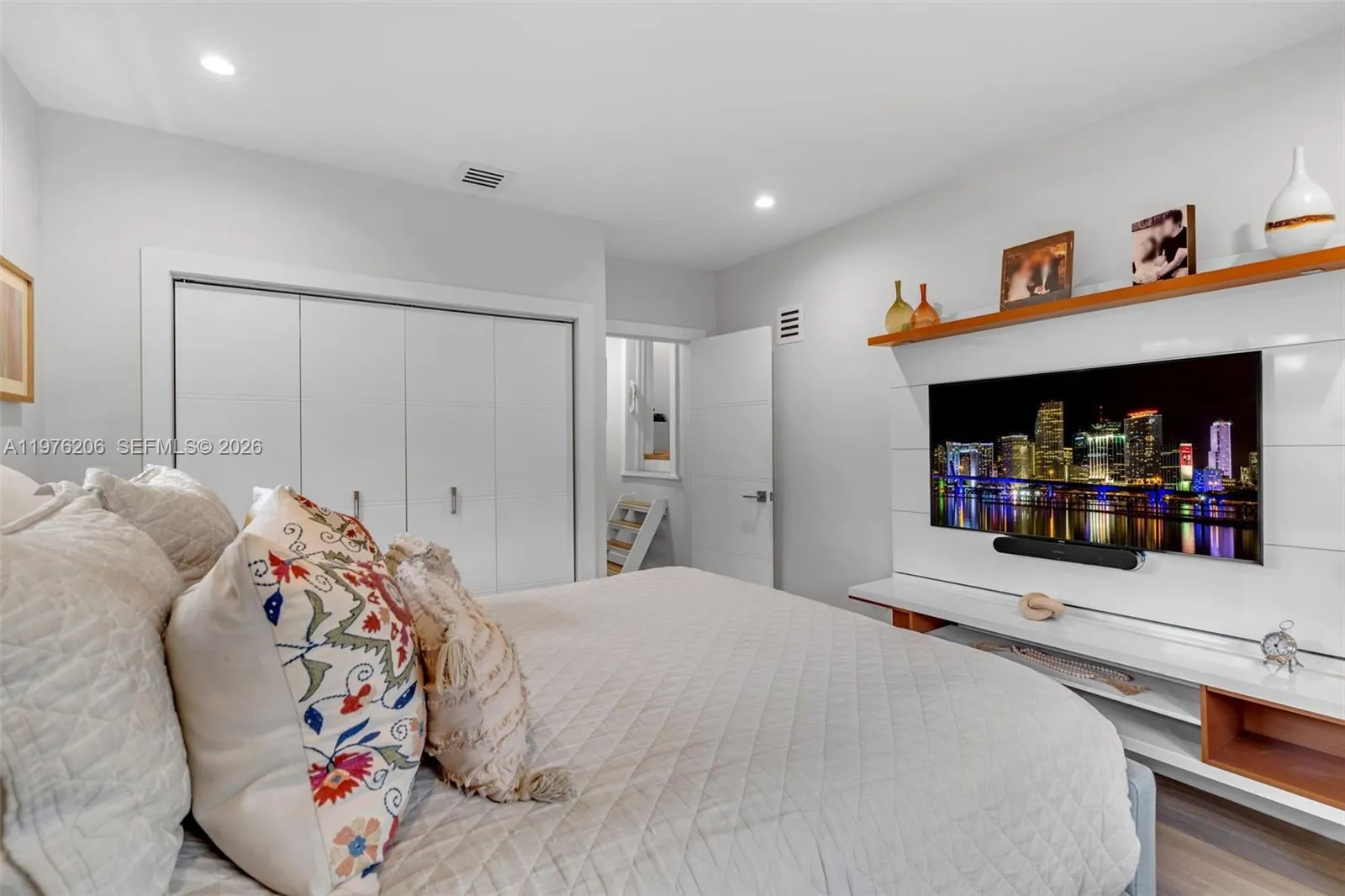 6235 Alton Rd, Miami Beach, Florida 33140, Miami Beach, Florida 33140, 3 Bedrooms Bedrooms, ,3 BathroomsBathrooms,Residential,For Sale,6235 Alton Rd, Miami Beach, Florida 33140,A11976206