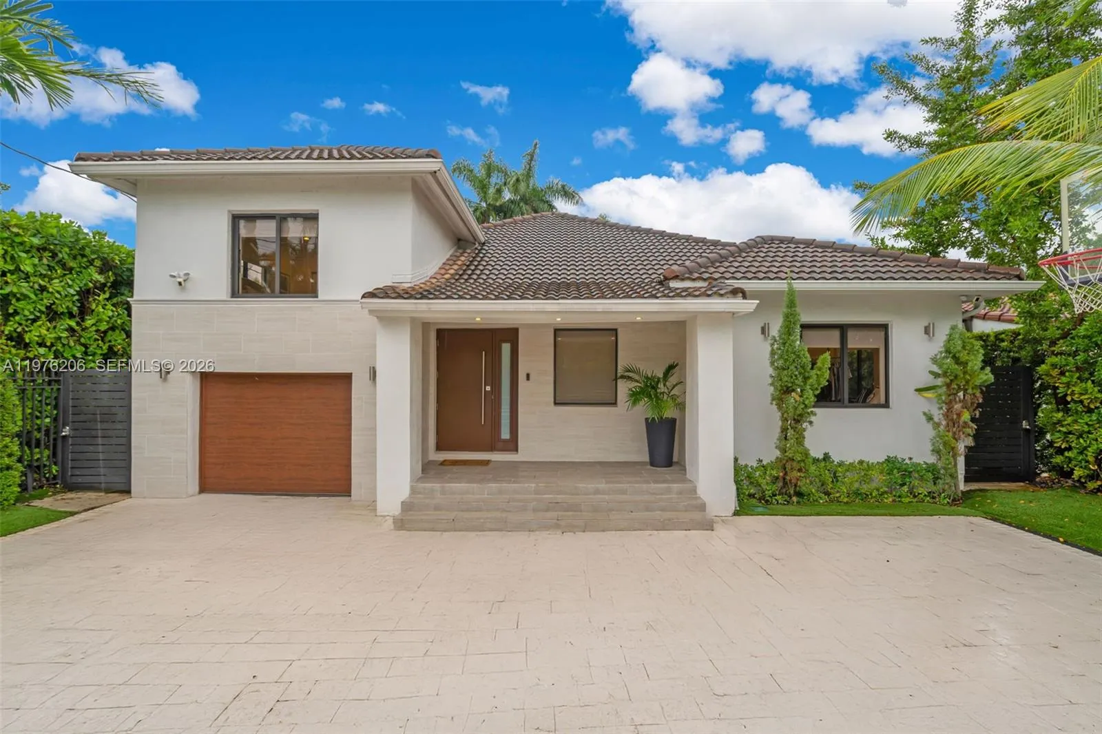 6235 Alton Rd, Miami Beach, Florida 33140, Miami Beach, Florida 33140, 3 Bedrooms Bedrooms, ,3 BathroomsBathrooms,Residential,For Sale,6235 Alton Rd, Miami Beach, Florida 33140,A11976206