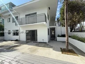 deck- common area
