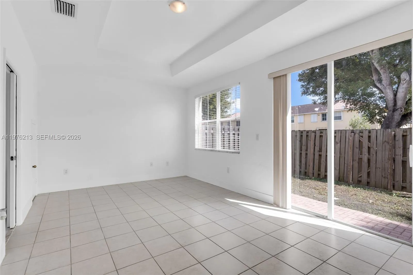 925 Sw 152nd Ct, Miami, Florida 33194, Miami, Florida 33194, 3 Bedrooms Bedrooms, ,2 BathroomsBathrooms,Residential Lease,For Rent,925 Sw 152nd Ct, Miami, Florida 33194,A11976213