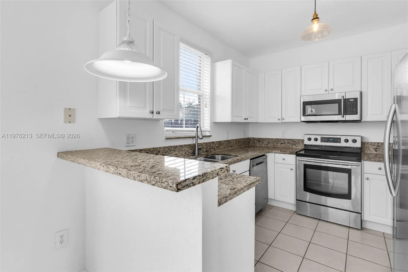 925 Sw 152nd Ct, Miami, Florida 33194, Miami, Florida 33194, 3 Bedrooms Bedrooms, ,2 BathroomsBathrooms,Residential Lease,For Rent,925 Sw 152nd Ct, Miami, Florida 33194,A11976213