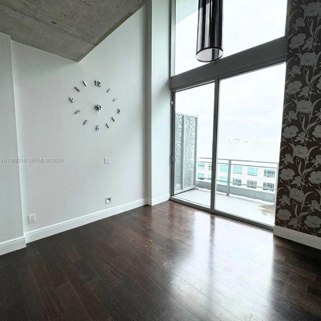 690 Sw 1st Ct Phi24, Miami, Florida 33130, Miami, Florida 33130, 2 Bedrooms Bedrooms, ,2 BathroomsBathrooms,Residential Lease,For Rent,690 Sw 1st Ct Phi24, Miami, Florida 33130,A11976216