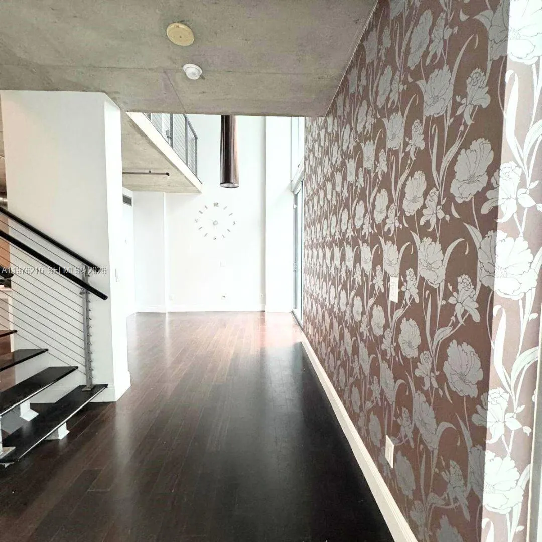 690 Sw 1st Ct Phi24, Miami, Florida 33130, Miami, Florida 33130, 2 Bedrooms Bedrooms, ,2 BathroomsBathrooms,Residential Lease,For Rent,690 Sw 1st Ct Phi24, Miami, Florida 33130,A11976216