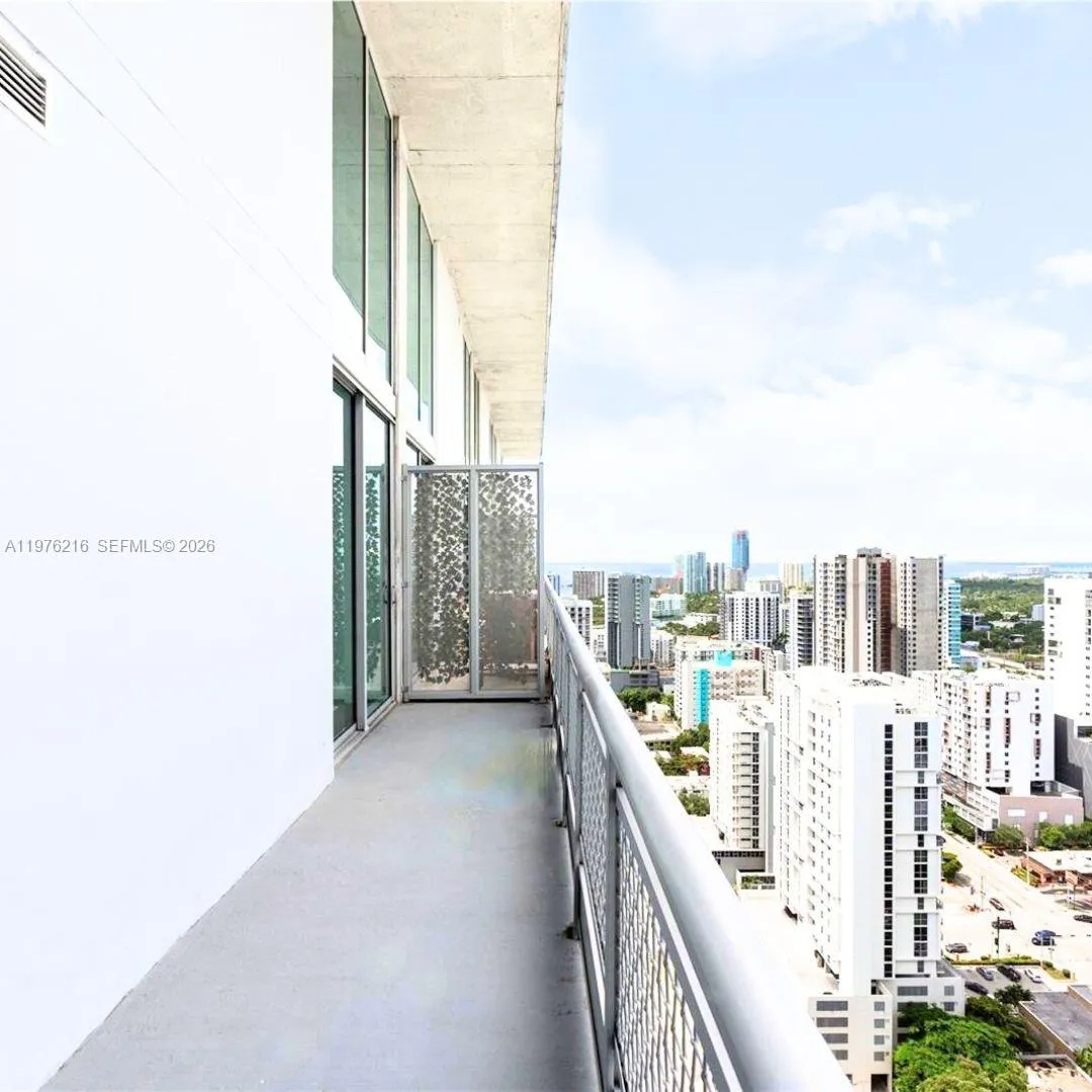 690 Sw 1st Ct Phi24, Miami, Florida 33130, Miami, Florida 33130, 2 Bedrooms Bedrooms, ,2 BathroomsBathrooms,Residential Lease,For Rent,690 Sw 1st Ct Phi24, Miami, Florida 33130,A11976216