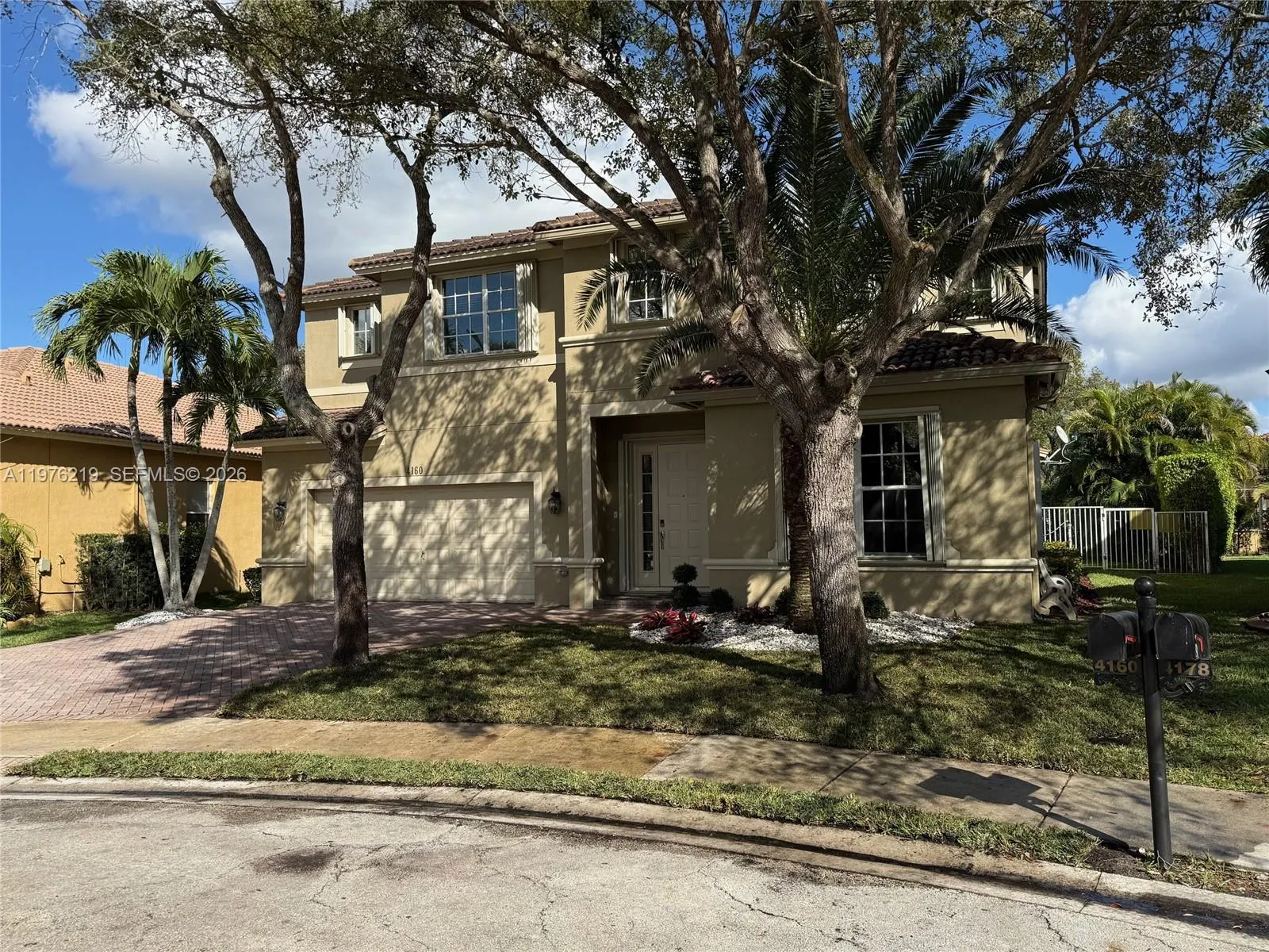 4160 Cascade Ter, Weston, Florida 33332, Weston, Florida 33332, 5 Bedrooms Bedrooms, ,4 BathroomsBathrooms,Residential,For Sale,4160 Cascade Ter, Weston, Florida 33332,A11976219