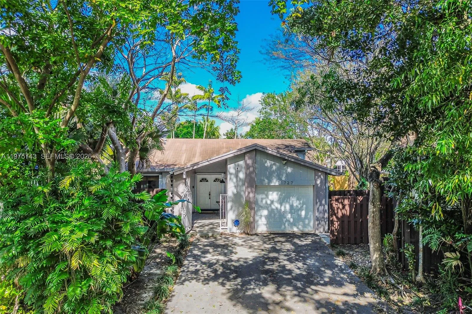 11727 Sw 132nd Pl, Miami, Florida 33186, Miami, Florida 33186, 2 Bedrooms Bedrooms, ,2 BathroomsBathrooms,Residential,For Sale,11727 Sw 132nd Pl, Miami, Florida 33186,A11975743