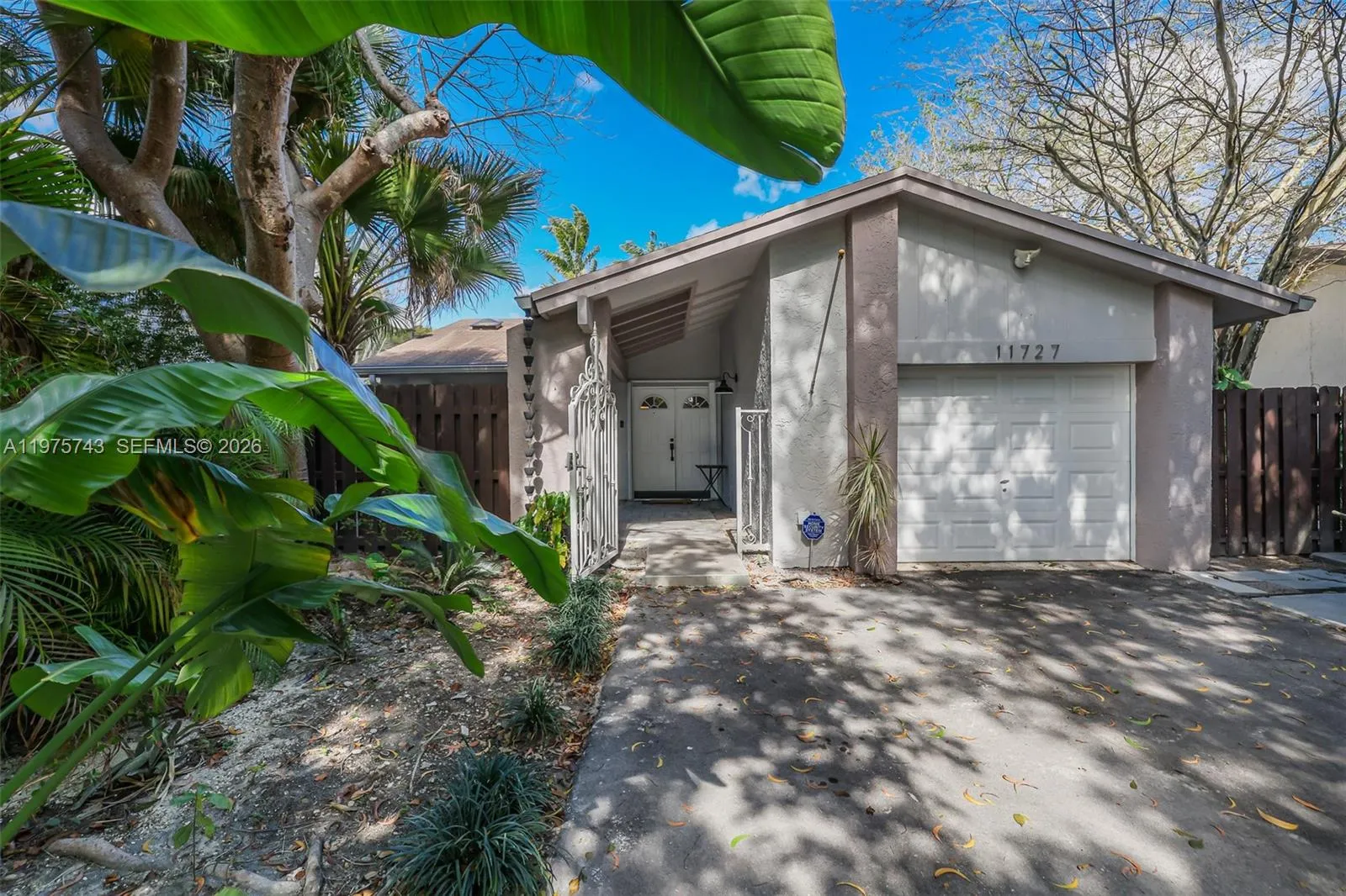 11727 Sw 132nd Pl, Miami, Florida 33186, Miami, Florida 33186, 2 Bedrooms Bedrooms, ,2 BathroomsBathrooms,Residential,For Sale,11727 Sw 132nd Pl, Miami, Florida 33186,A11975743