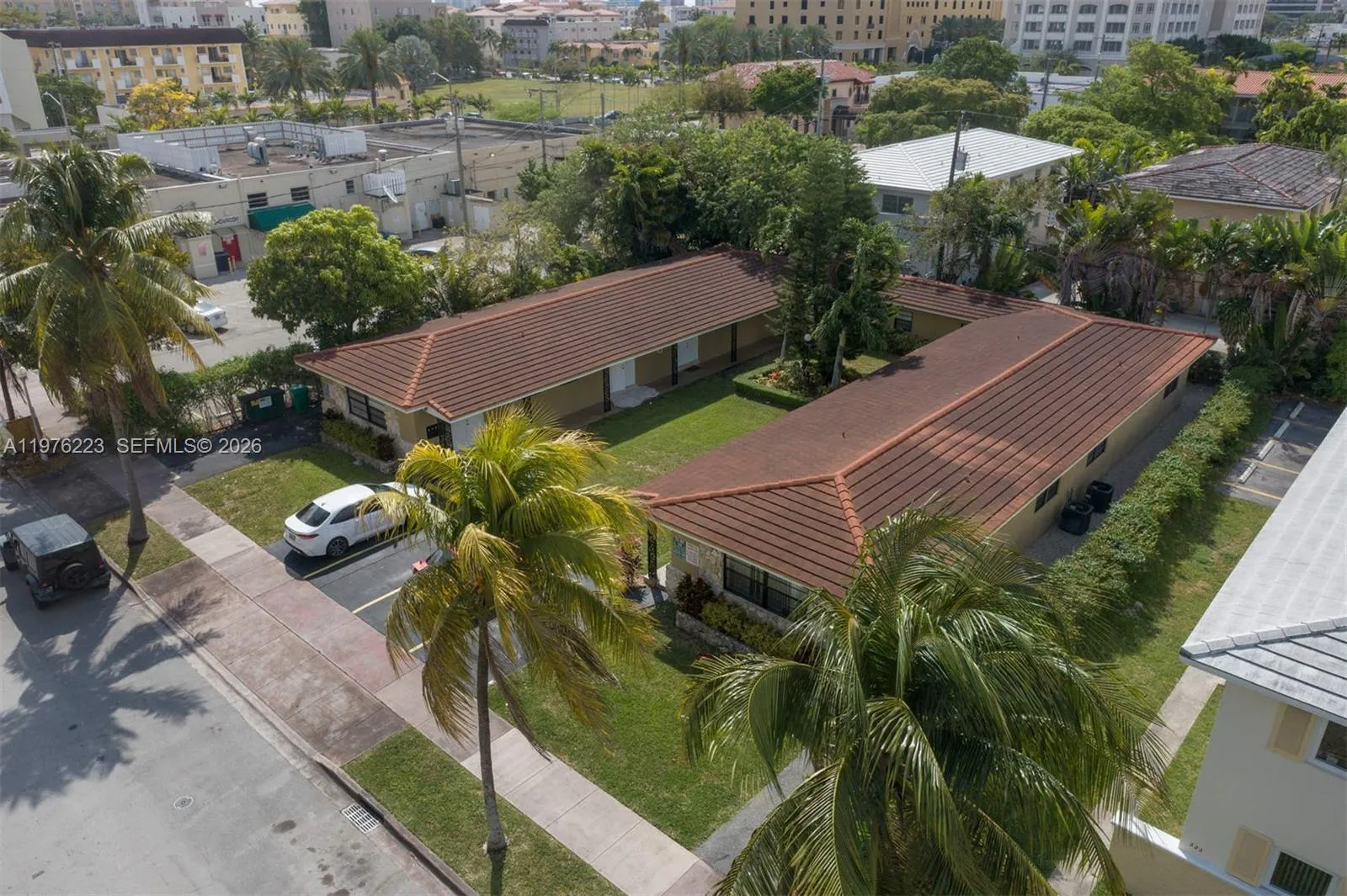 214 Salamanca Ave 3, Coral Gables, Florida 33134, Coral Gables, Florida 33134, 1 Bedroom Bedrooms, ,1 BathroomBathrooms,Residential Lease,For Rent,214 Salamanca Ave 3, Coral Gables, Florida 33134,A11976223