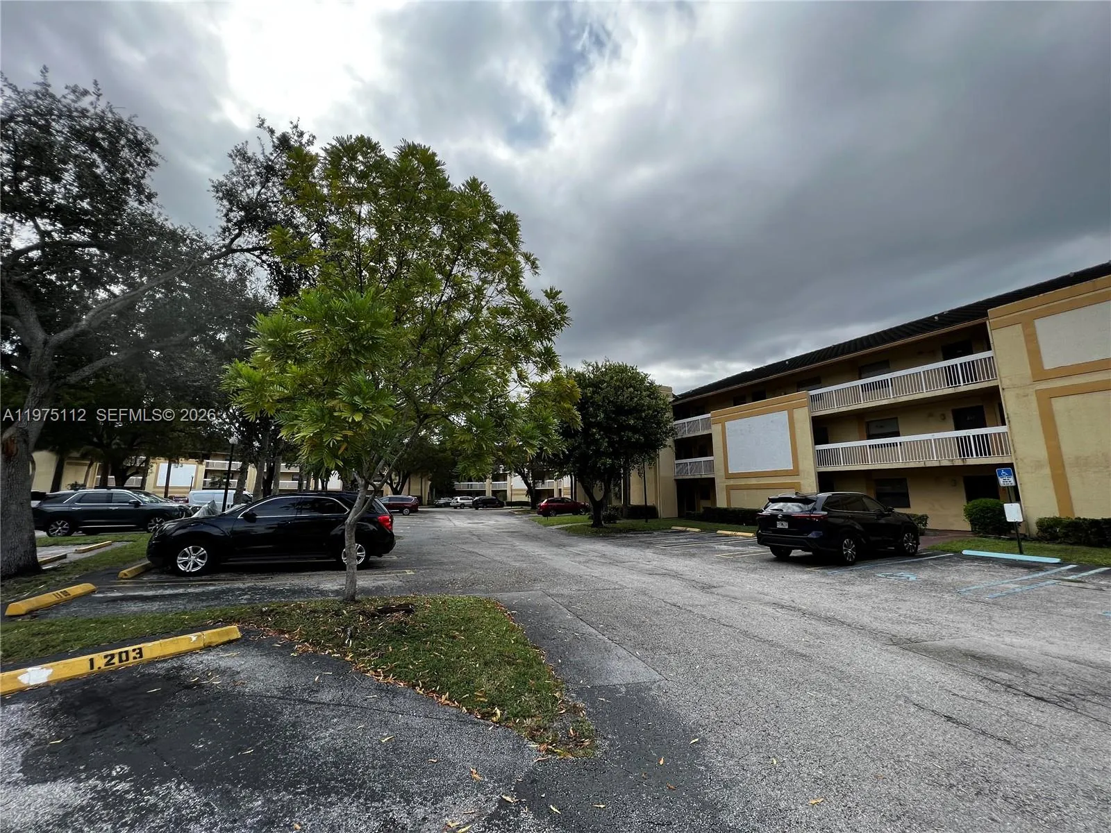 9000 Nw 28th Dr 1-303, Coral Springs, Florida 3306, Coral Springs, Florida 33065, 2 Bedrooms Bedrooms, ,2 BathroomsBathrooms,Residential Lease,For Rent,9000 Nw 28th Dr 1-303, Coral Springs, Florida 3306,A11975112