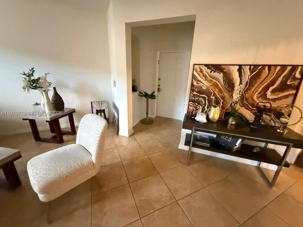 8800 Nw 107th Ct 218, Doral, Florida 33178, Doral, Florida 33178, 3 Bedrooms Bedrooms, ,2 BathroomsBathrooms,Residential Lease,For Rent,8800 Nw 107th Ct 218, Doral, Florida 33178,A11976233