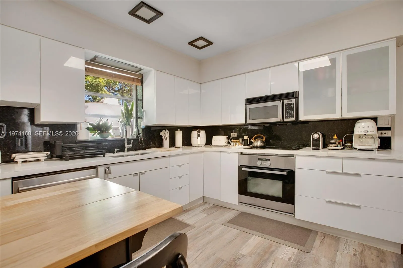 10659 Ne 10th Pl, Miami Shores, Florida 33138, Miami Shores, Florida 33138, 5 Bedrooms Bedrooms, ,5 BathroomsBathrooms,Residential,For Sale,10659 Ne 10th Pl, Miami Shores, Florida 33138,A11974160