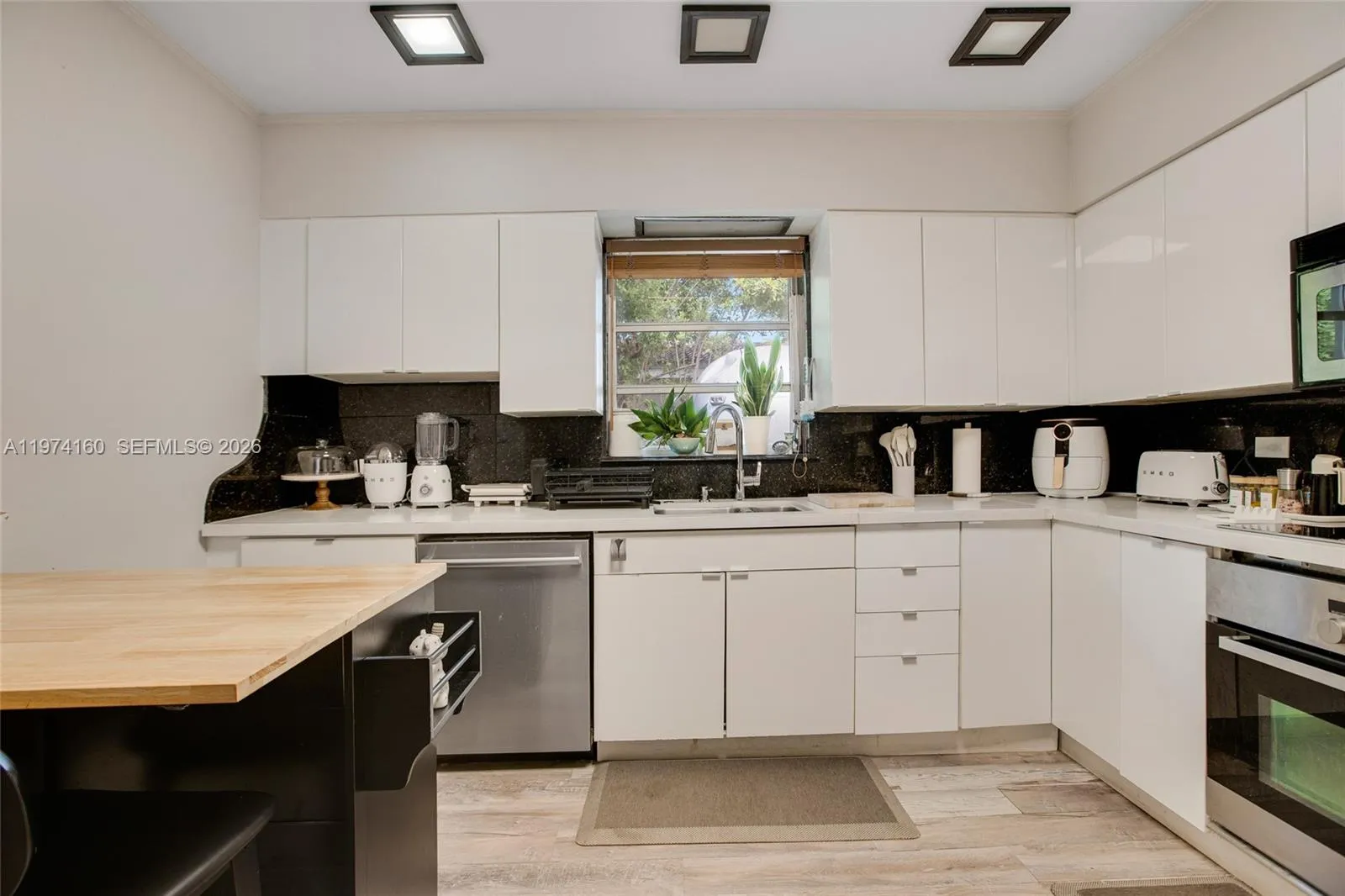 10659 Ne 10th Pl, Miami Shores, Florida 33138, Miami Shores, Florida 33138, 5 Bedrooms Bedrooms, ,5 BathroomsBathrooms,Residential,For Sale,10659 Ne 10th Pl, Miami Shores, Florida 33138,A11974160