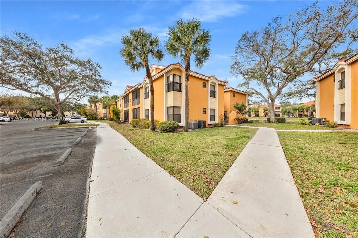 3814 Coral Tree Cir 3814, Coconut Creek, Florida 3, Coconut Creek, Florida 33073, 2 Bedrooms Bedrooms, ,2 BathroomsBathrooms,Residential,For Sale,3814 Coral Tree Cir 3814, Coconut Creek, Florida 3,A11976255
