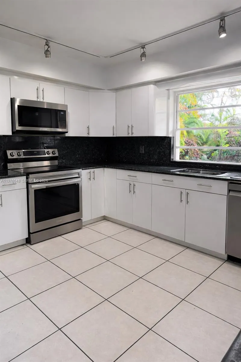 2110 Ne 198th Ter, Miami, Florida 33179, Miami, Florida 33179, 5 Bedrooms Bedrooms, ,3 BathroomsBathrooms,Residential,For Sale,2110 Ne 198th Ter, Miami, Florida 33179,A11976048