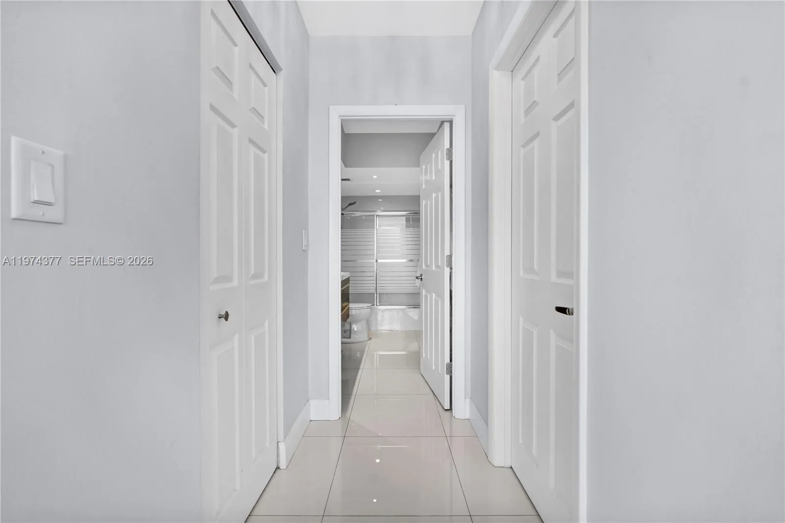1985 S Ocean Dr Phj, Hallandale Beach, Florida 330, Hallandale Beach, Florida 33009, 2 Bedrooms Bedrooms, ,2 BathroomsBathrooms,Residential Lease,For Rent,1985 S Ocean Dr Phj, Hallandale Beach, Florida 330,A11974377