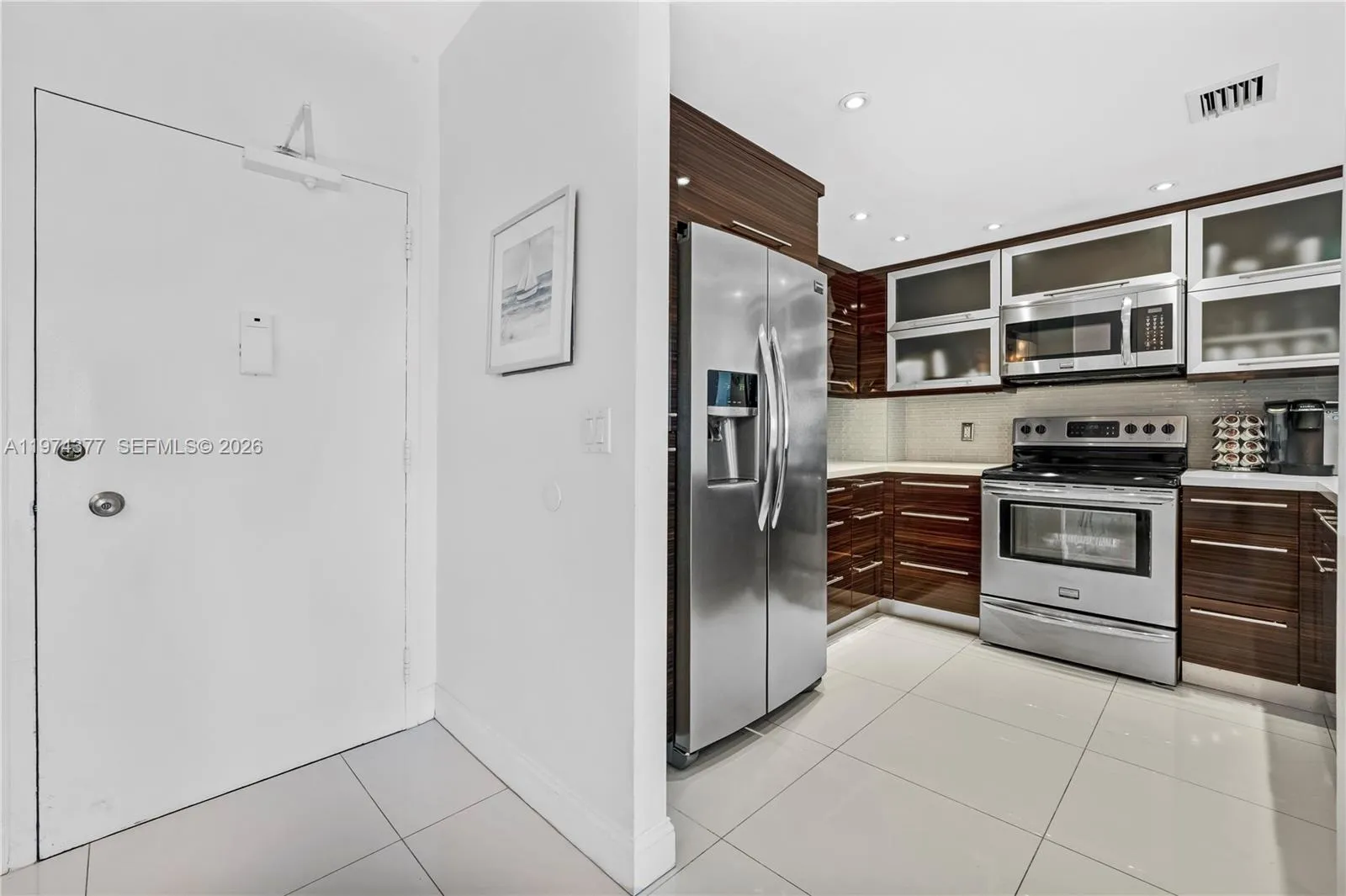 1985 S Ocean Dr Phj, Hallandale Beach, Florida 330, Hallandale Beach, Florida 33009, 2 Bedrooms Bedrooms, ,2 BathroomsBathrooms,Residential Lease,For Rent,1985 S Ocean Dr Phj, Hallandale Beach, Florida 330,A11974377