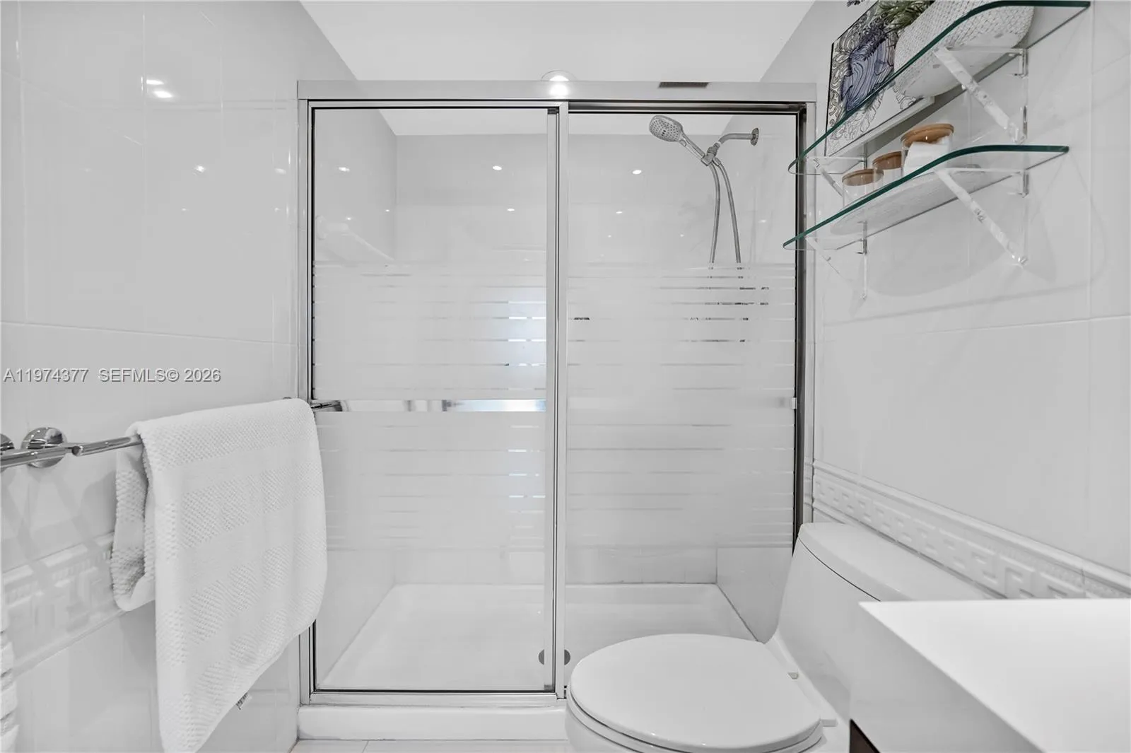 1985 S Ocean Dr Phj, Hallandale Beach, Florida 330, Hallandale Beach, Florida 33009, 2 Bedrooms Bedrooms, ,2 BathroomsBathrooms,Residential Lease,For Rent,1985 S Ocean Dr Phj, Hallandale Beach, Florida 330,A11974377