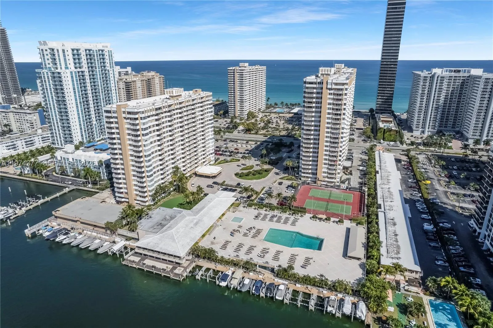 1985 S Ocean Dr Phj, Hallandale Beach, Florida 330, Hallandale Beach, Florida 33009, 2 Bedrooms Bedrooms, ,2 BathroomsBathrooms,Residential Lease,For Rent,1985 S Ocean Dr Phj, Hallandale Beach, Florida 330,A11974377
