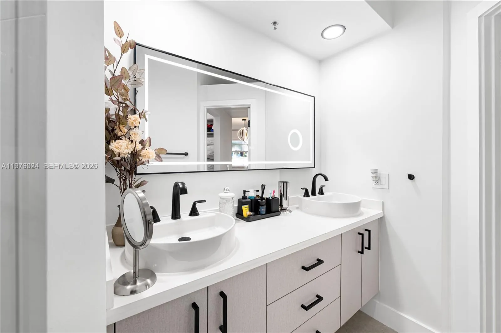 3255 Ne 184th St 12101, Aventura, Florida 33160, Aventura, Florida 33160, 3 Bedrooms Bedrooms, ,2 BathroomsBathrooms,Residential Lease,For Rent,3255 Ne 184th St 12101, Aventura, Florida 33160,A11976024