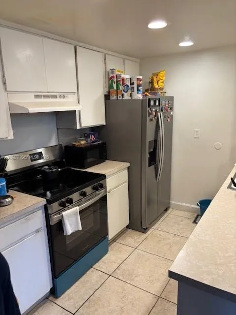3190 Bird Ave 15, Coconut Grove, Florida 33133, Coconut Grove, Florida 33133, 2 Bedrooms Bedrooms, ,1 BathroomBathrooms,Residential Lease,For Rent,3190 Bird Ave 15, Coconut Grove, Florida 33133,A11976277