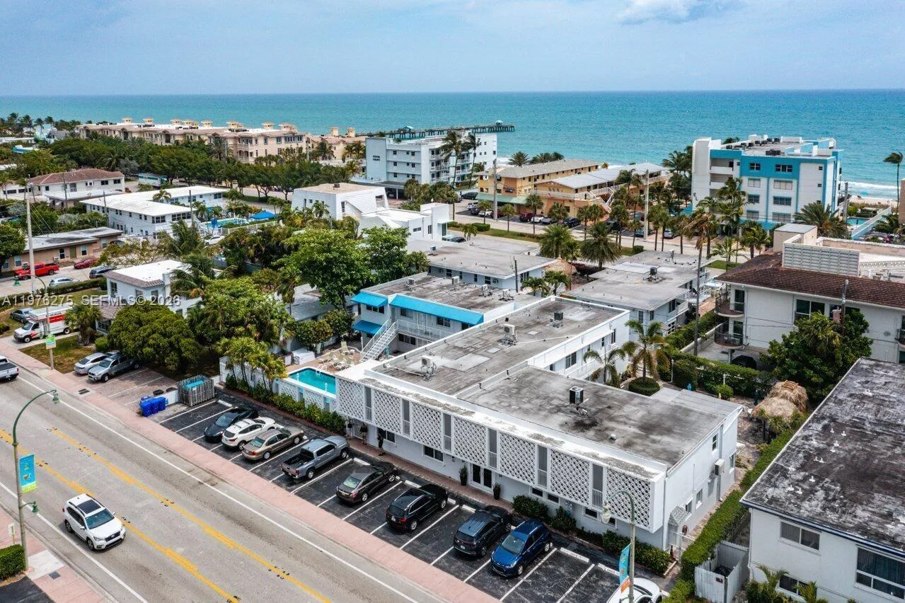 4228 N Ocean Dr 17, Lauderdale By The Sea, Florida, Lauderdale By The Sea, Florida 33308, 1 Bedroom Bedrooms, ,1 BathroomBathrooms,Residential,For Sale,4228 N Ocean Dr 17, Lauderdale By The Sea, Florida,A11976275