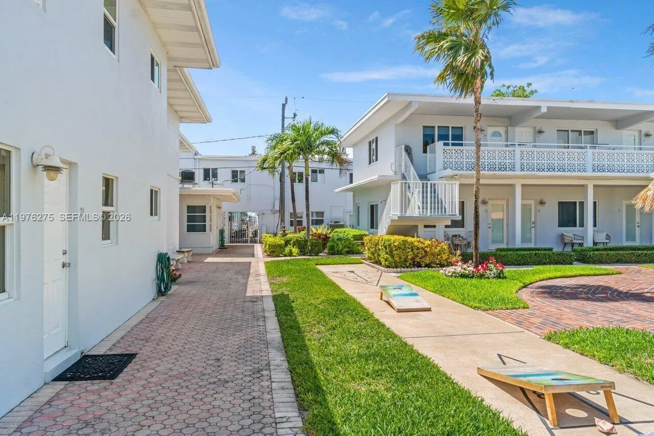 4228 N Ocean Dr 17, Lauderdale By The Sea, Florida, Lauderdale By The Sea, Florida 33308, 1 Bedroom Bedrooms, ,1 BathroomBathrooms,Residential,For Sale,4228 N Ocean Dr 17, Lauderdale By The Sea, Florida,A11976275