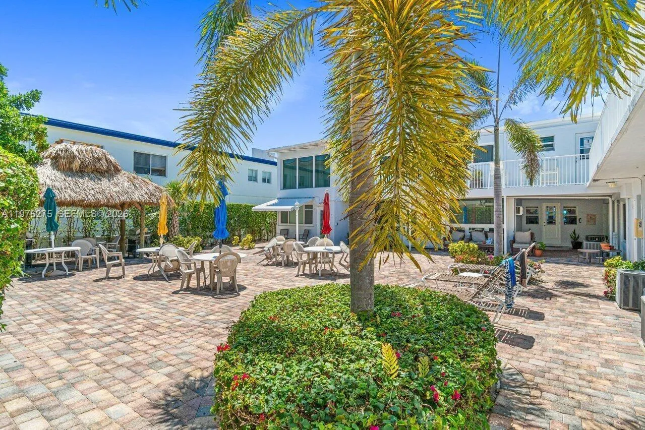 4228 N Ocean Dr 17, Lauderdale By The Sea, Florida, Lauderdale By The Sea, Florida 33308, 1 Bedroom Bedrooms, ,1 BathroomBathrooms,Residential,For Sale,4228 N Ocean Dr 17, Lauderdale By The Sea, Florida,A11976275