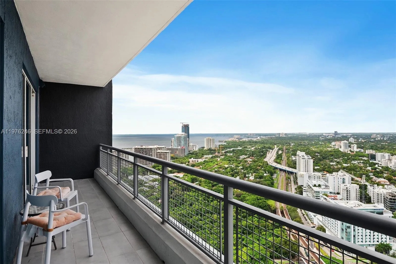 60 Sw 13th St 3603, Miami, Florida 33130, Miami, Florida 33130, 1 Bedroom Bedrooms, ,1 BathroomBathrooms,Residential Lease,For Rent,60 Sw 13th St 3603, Miami, Florida 33130,A11976246