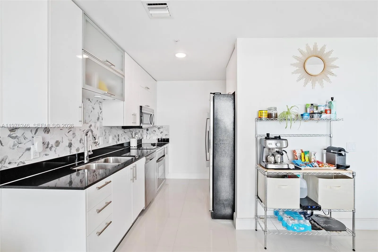 60 Sw 13th St 3603, Miami, Florida 33130, Miami, Florida 33130, 1 Bedroom Bedrooms, ,1 BathroomBathrooms,Residential Lease,For Rent,60 Sw 13th St 3603, Miami, Florida 33130,A11976246