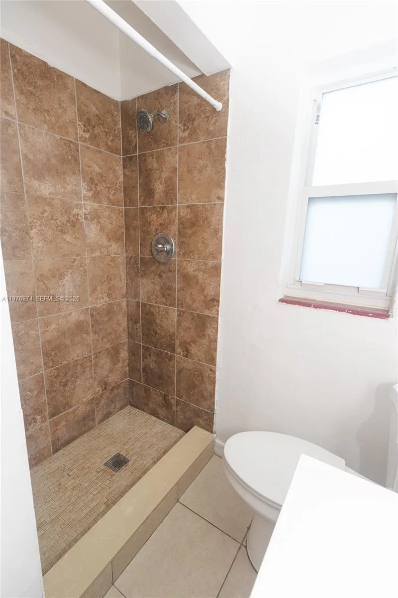 1840 Fillmore St 8, Hollywood, Florida 33020, Hollywood, Florida 33020, 1 Bedroom Bedrooms, ,1 BathroomBathrooms,Residential Lease,For Rent,1840 Fillmore St 8, Hollywood, Florida 33020,A11976274