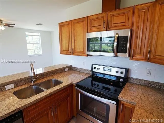7738 Nw 5th St 7744, Plantation, Florida 33324, Plantation, Florida 33324, 4 Bedrooms Bedrooms, ,3 BathroomsBathrooms,Residential Lease,For Rent,7738 Nw 5th St 7744, Plantation, Florida 33324,A11976287