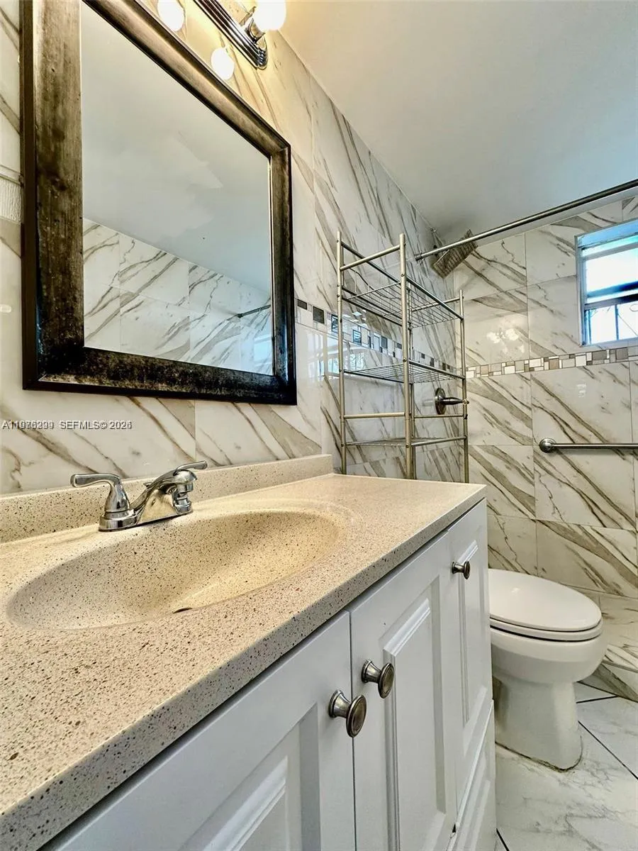 424 Sw 7th St 102, Miami, Florida 33130, Miami, Florida 33130, 2 Bedrooms Bedrooms, ,1 BathroomBathrooms,Residential Lease,For Rent,424 Sw 7th St 102, Miami, Florida 33130,A11976299