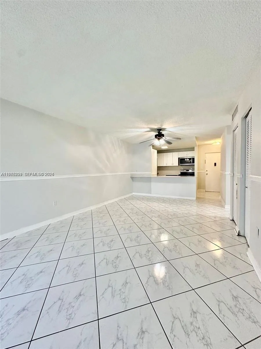 424 Sw 7th St 102, Miami, Florida 33130, Miami, Florida 33130, 2 Bedrooms Bedrooms, ,1 BathroomBathrooms,Residential Lease,For Rent,424 Sw 7th St 102, Miami, Florida 33130,A11976299