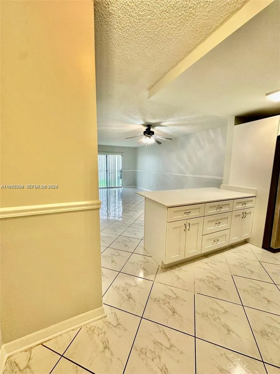 424 Sw 7th St 102, Miami, Florida 33130, Miami, Florida 33130, 2 Bedrooms Bedrooms, ,1 BathroomBathrooms,Residential Lease,For Rent,424 Sw 7th St 102, Miami, Florida 33130,A11976299