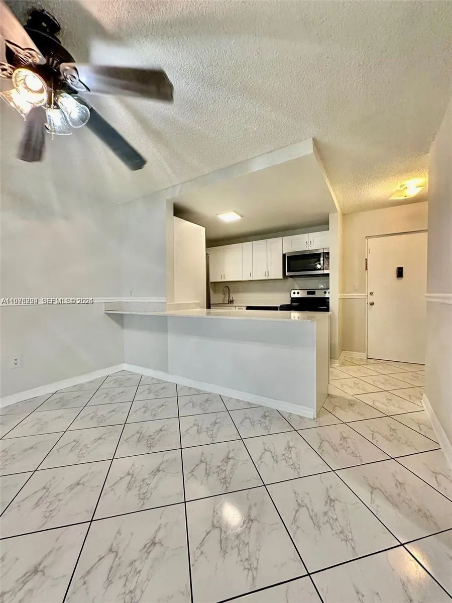 424 Sw 7th St 102, Miami, Florida 33130, Miami, Florida 33130, 2 Bedrooms Bedrooms, ,1 BathroomBathrooms,Residential Lease,For Rent,424 Sw 7th St 102, Miami, Florida 33130,A11976299