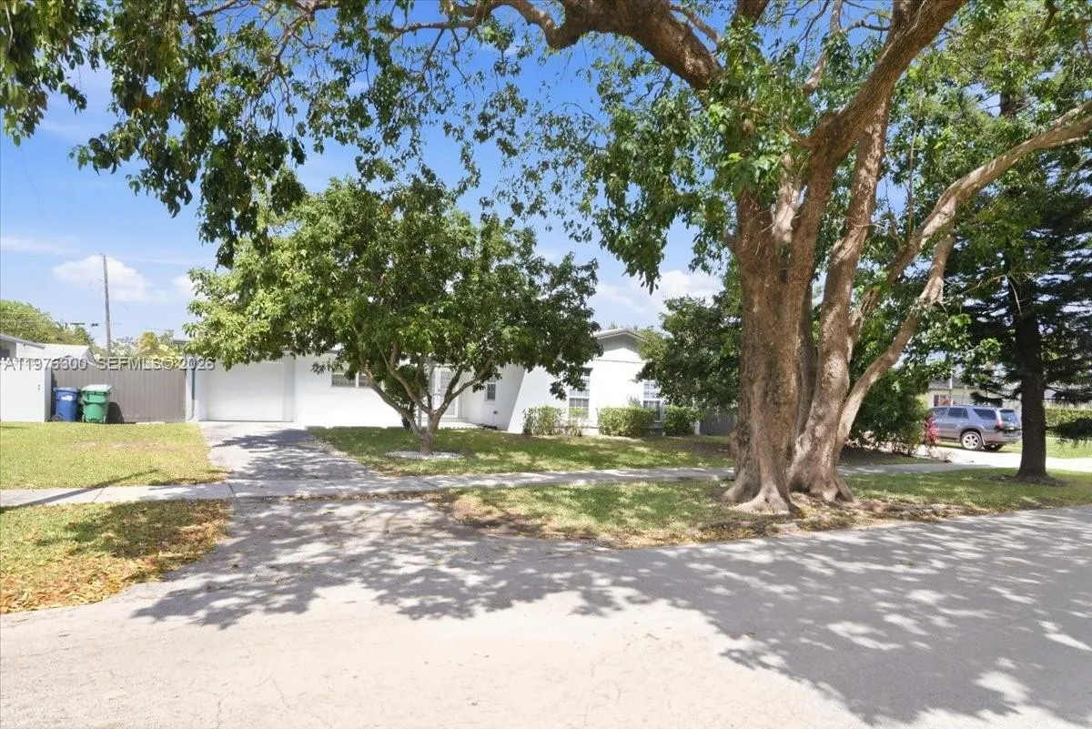 9825 Sw 196, Cutler Bay, Florida 33016, Cutler Bay, Florida 33016, 3 Bedrooms Bedrooms, ,2 BathroomsBathrooms,Residential,For Sale,9825 Sw 196, Cutler Bay, Florida 33016,A11976300