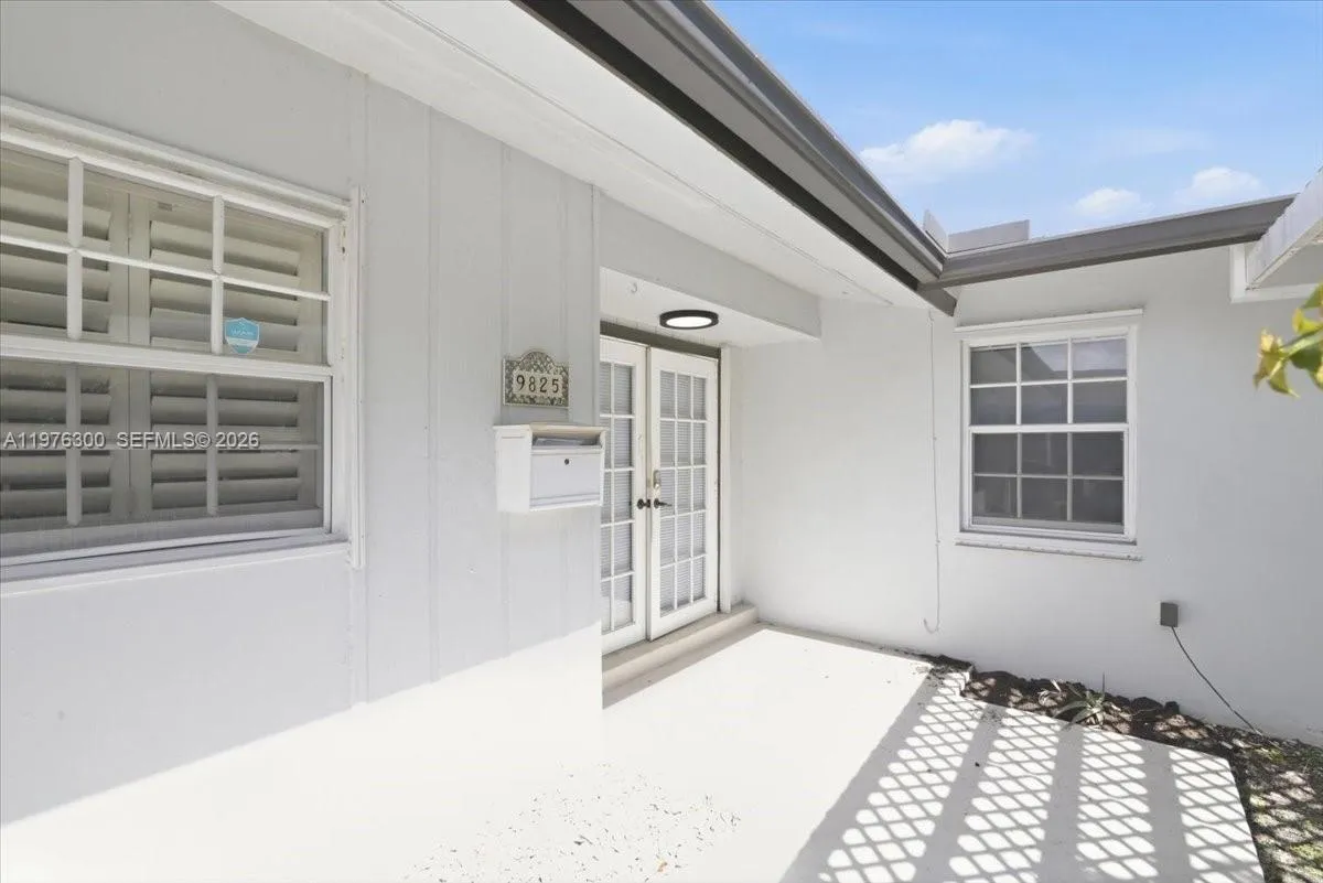 9825 Sw 196, Cutler Bay, Florida 33016, Cutler Bay, Florida 33016, 3 Bedrooms Bedrooms, ,2 BathroomsBathrooms,Residential,For Sale,9825 Sw 196, Cutler Bay, Florida 33016,A11976300
