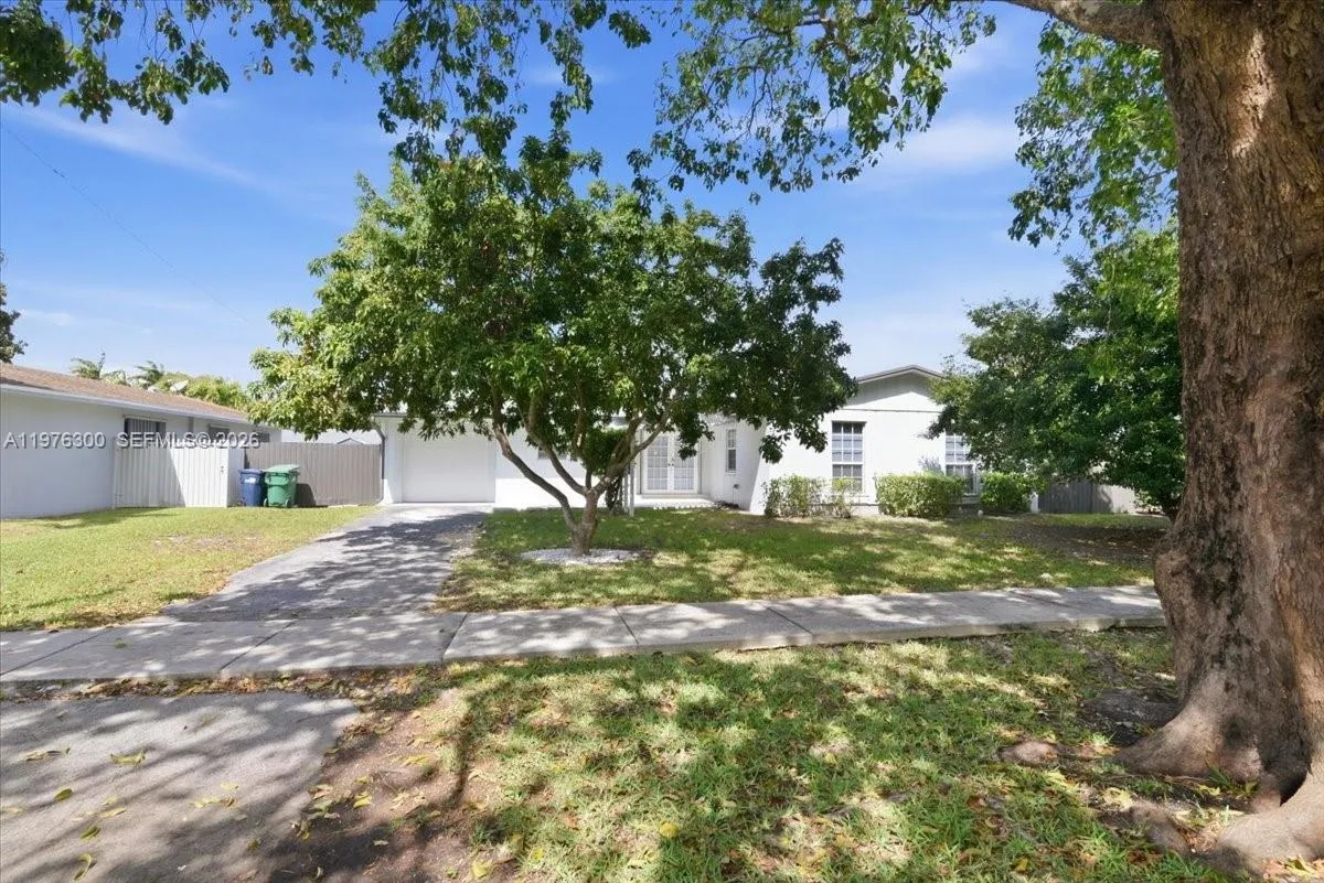 9825 Sw 196, Cutler Bay, Florida 33016, Cutler Bay, Florida 33016, 3 Bedrooms Bedrooms, ,2 BathroomsBathrooms,Residential,For Sale,9825 Sw 196, Cutler Bay, Florida 33016,A11976300