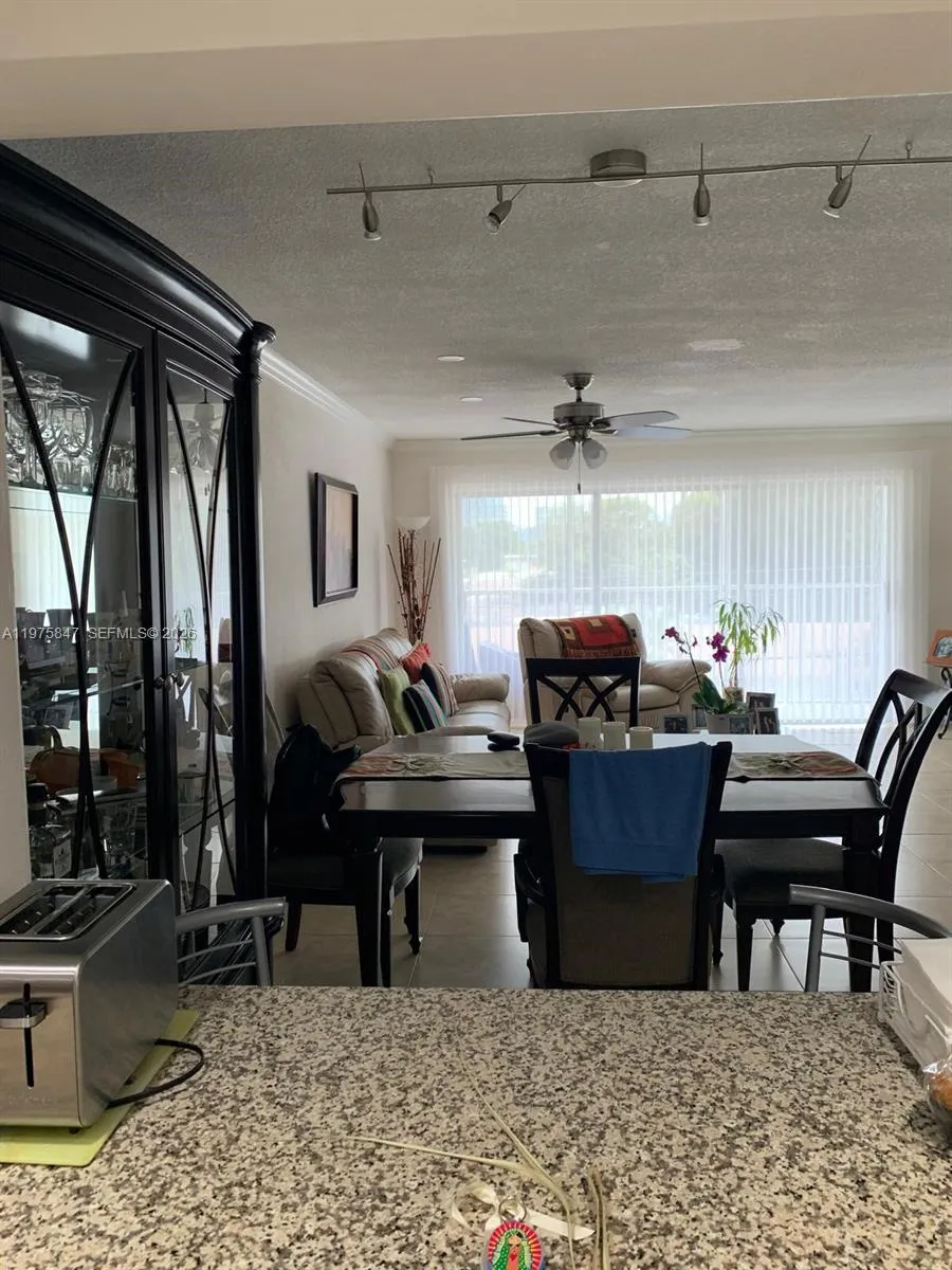 329 Se 3rd St 305s, Hallandale Beach, Florida 3300, Hallandale Beach, Florida 33009, 2 Bedrooms Bedrooms, ,2 BathroomsBathrooms,Residential Lease,For Rent,329 Se 3rd St 305s, Hallandale Beach, Florida 3300,A11975847