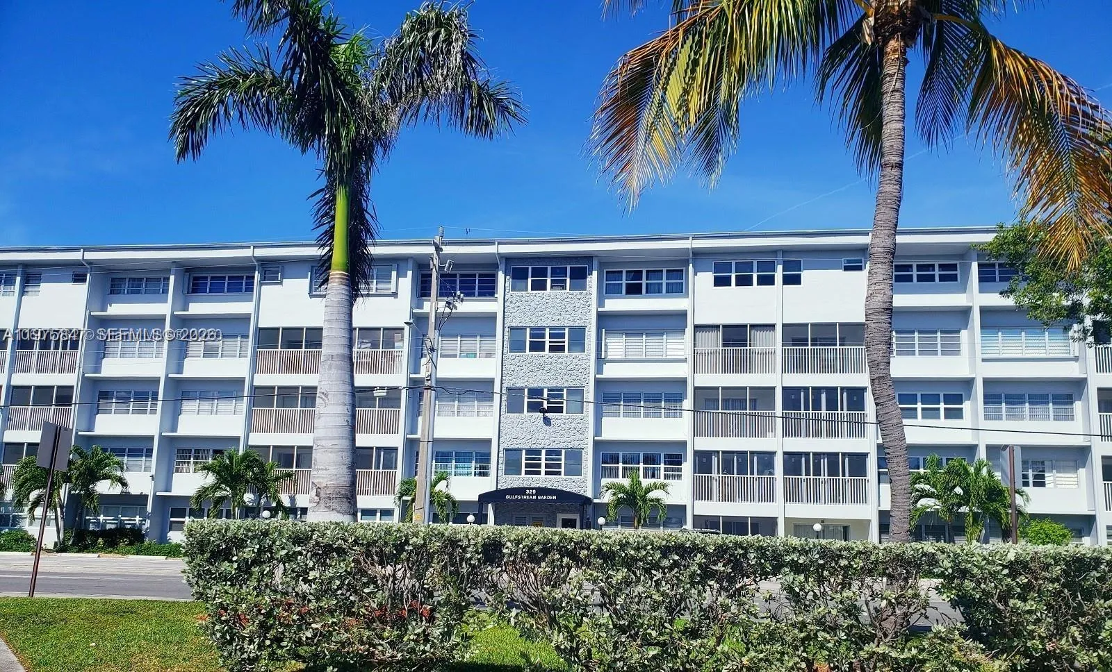 329 Se 3rd St 305s, Hallandale Beach, Florida 3300, Hallandale Beach, Florida 33009, 2 Bedrooms Bedrooms, ,2 BathroomsBathrooms,Residential Lease,For Rent,329 Se 3rd St 305s, Hallandale Beach, Florida 3300,A11975847