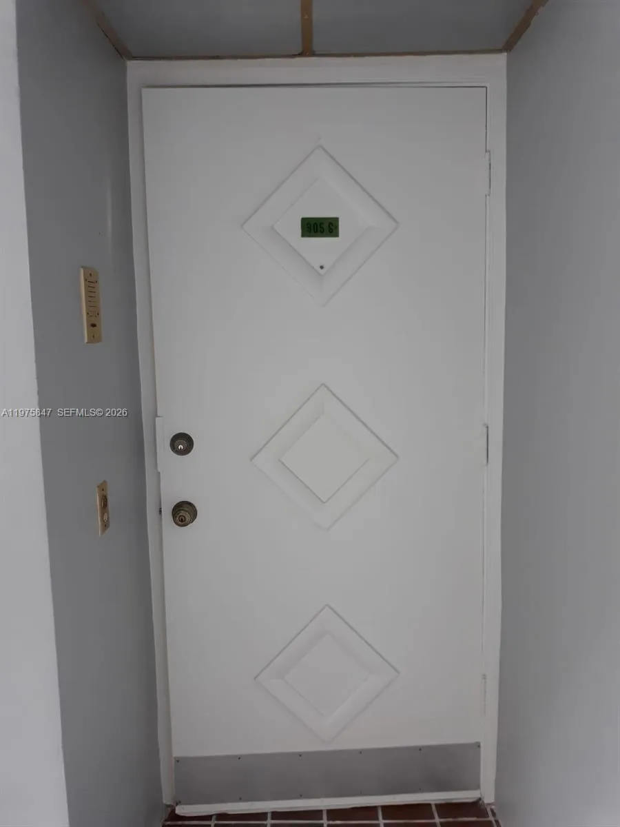 329 Se 3rd St 305s, Hallandale Beach, Florida 3300, Hallandale Beach, Florida 33009, 2 Bedrooms Bedrooms, ,2 BathroomsBathrooms,Residential Lease,For Rent,329 Se 3rd St 305s, Hallandale Beach, Florida 3300,A11975847