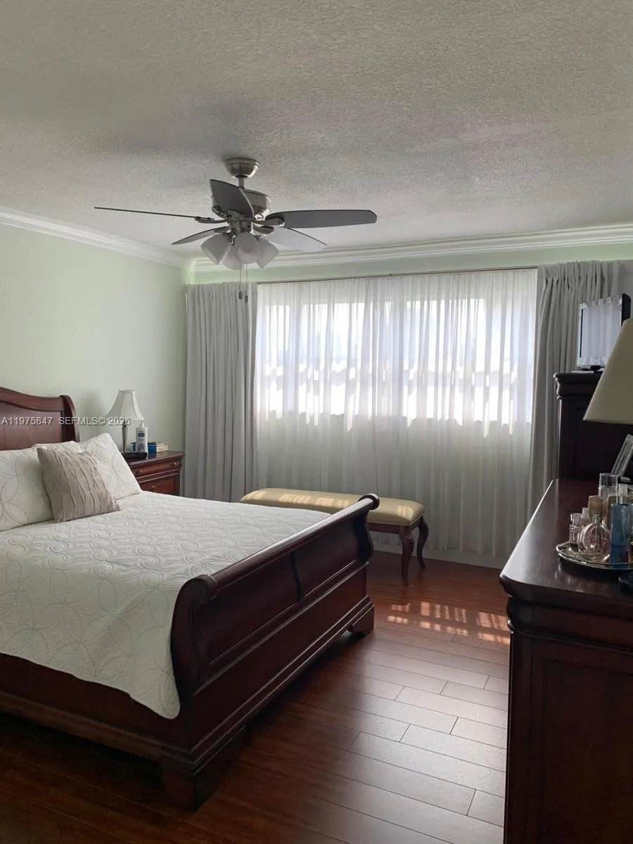 329 Se 3rd St 305s, Hallandale Beach, Florida 3300, Hallandale Beach, Florida 33009, 2 Bedrooms Bedrooms, ,2 BathroomsBathrooms,Residential Lease,For Rent,329 Se 3rd St 305s, Hallandale Beach, Florida 3300,A11975847