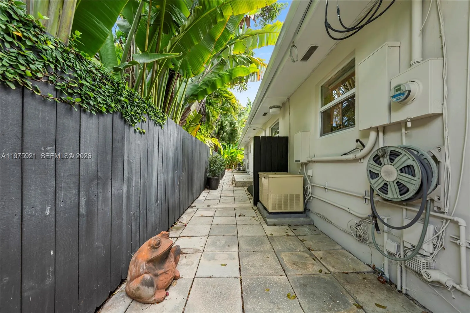 3821 Braganza Ave 3821, Miami, Florida 33133, Miami, Florida 33133, 2 Bedrooms Bedrooms, ,2 BathroomsBathrooms,Residential Lease,For Rent,3821 Braganza Ave 3821, Miami, Florida 33133,A11975921