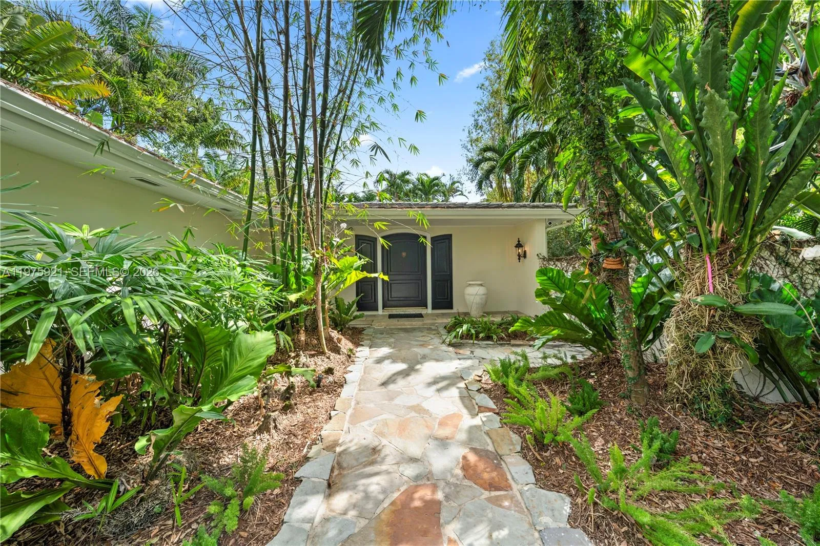 3821 Braganza Ave 3821, Miami, Florida 33133, Miami, Florida 33133, 2 Bedrooms Bedrooms, ,2 BathroomsBathrooms,Residential Lease,For Rent,3821 Braganza Ave 3821, Miami, Florida 33133,A11975921