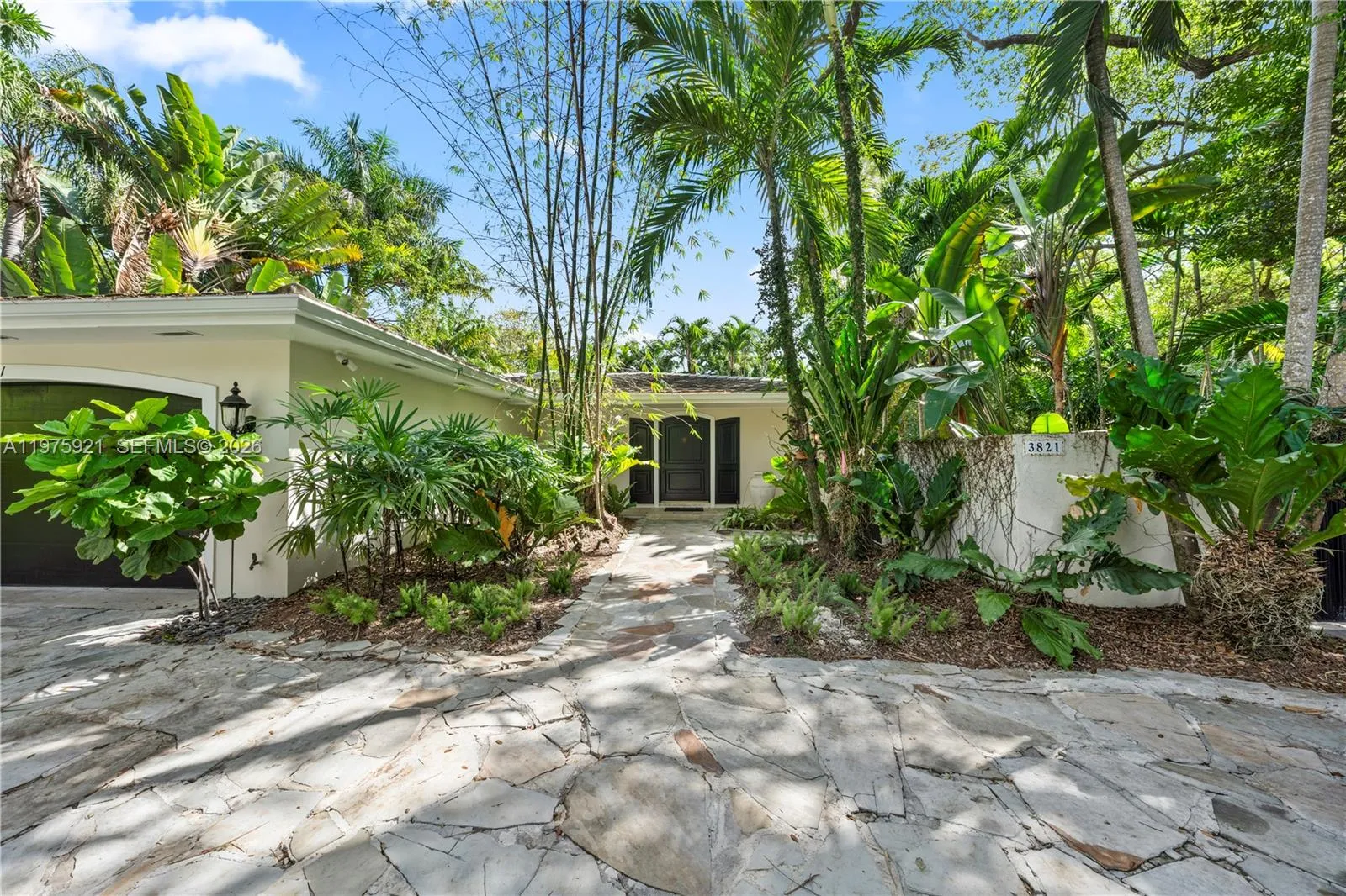 3821 Braganza Ave 3821, Miami, Florida 33133, Miami, Florida 33133, 2 Bedrooms Bedrooms, ,2 BathroomsBathrooms,Residential Lease,For Rent,3821 Braganza Ave 3821, Miami, Florida 33133,A11975921