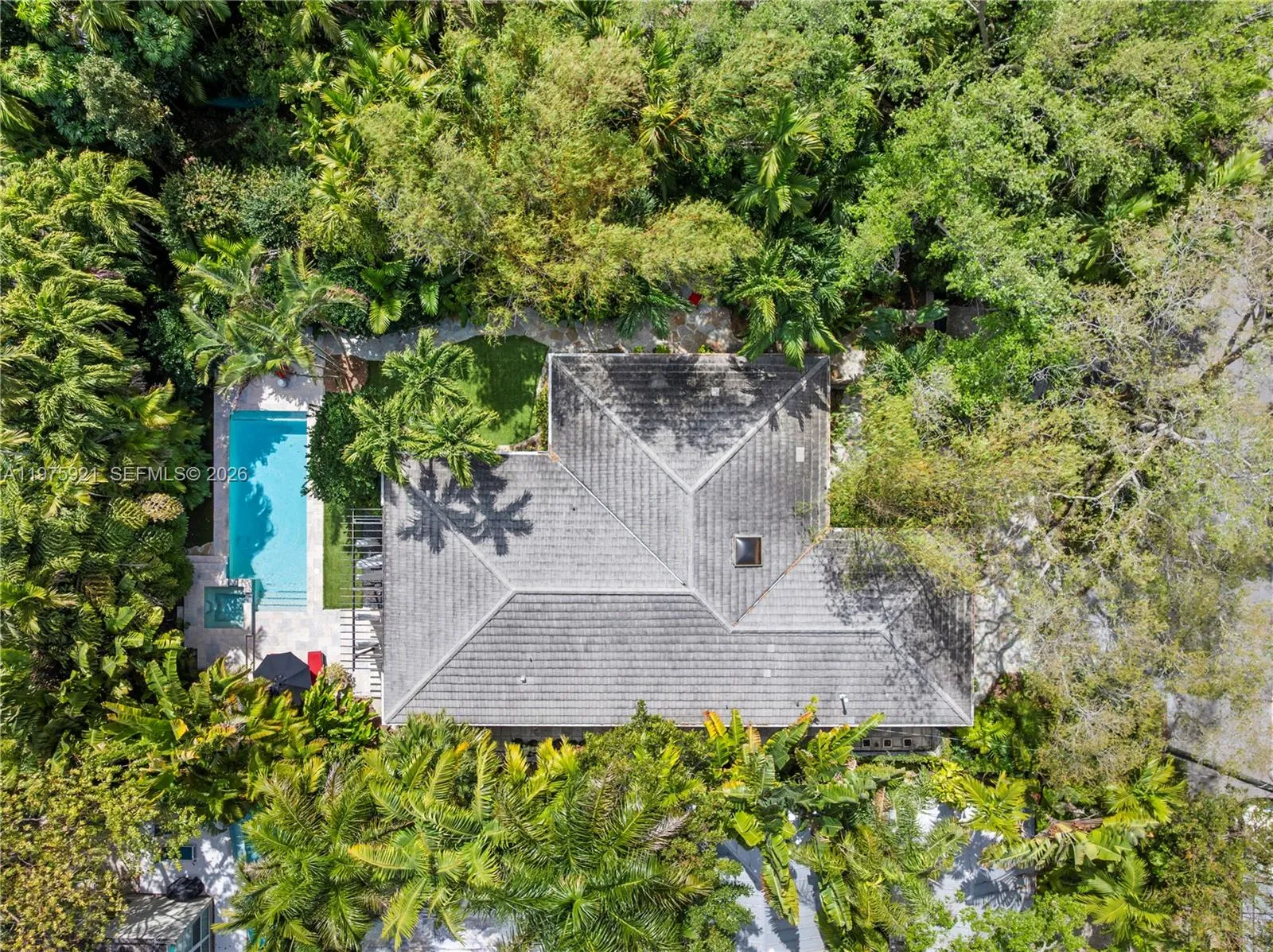 3821 Braganza Ave 3821, Miami, Florida 33133, Miami, Florida 33133, 2 Bedrooms Bedrooms, ,2 BathroomsBathrooms,Residential Lease,For Rent,3821 Braganza Ave 3821, Miami, Florida 33133,A11975921